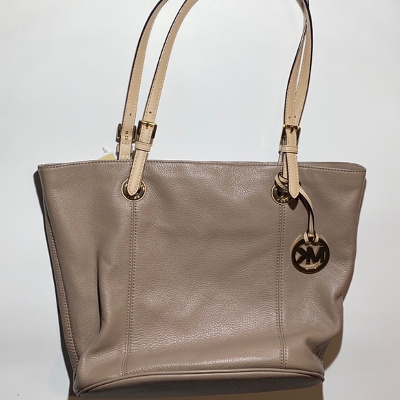 Michael Kors Tote***NWT*** - Picture 4 of 8